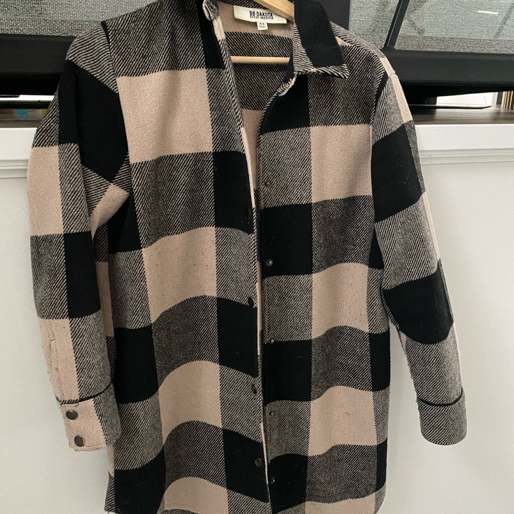 BB Dakota Taupe Plaid Shacket - XS - Perfect spring jacket
